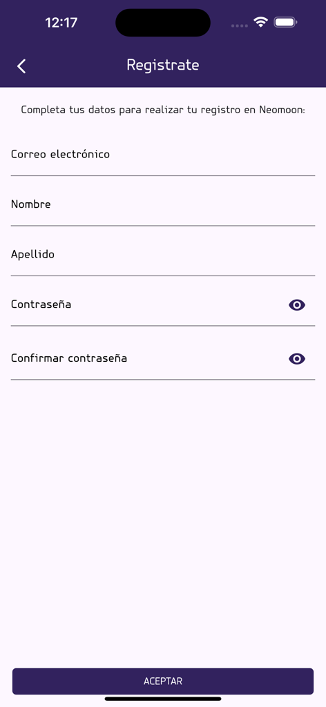 Registration screen for Neomoon app showing input fields in Spanish for email name and password