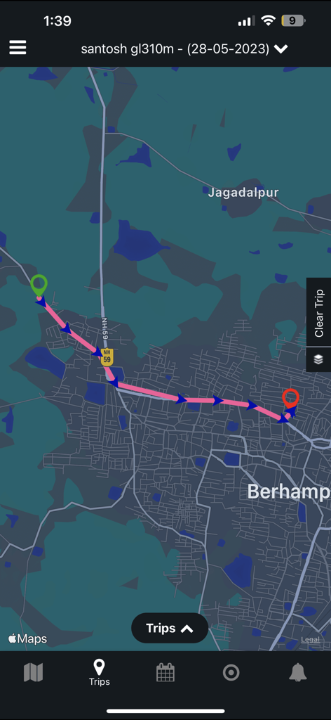 Amcrest GPS Pro 모바일 애플리케이션 내 지도에서 시작 및 종료 핀이 있는 분홍색 경로를 보여주는 실시간 여행 추적.