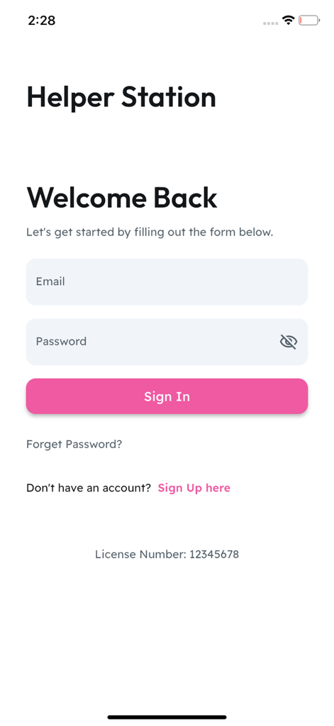 Helper Station - Pantalla de inicio de sesión de la aplicación móvil Helper Station con campos de correo electrónico y contraseña y un botón rosa de inicio de sesión