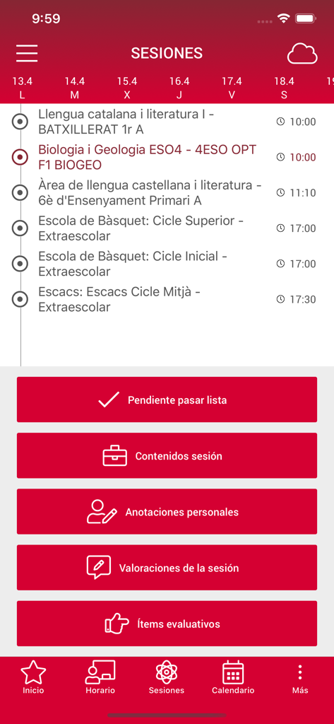 Interfaz de docente de la aplicación Clickedu mostrando una lista de sesiones de clase y botones de gestión escolar para asistencia y notas.