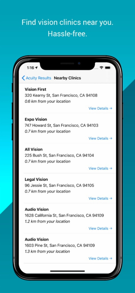 OcularCheck: Acuity Exam - Tela de um smartphone mostrando uma lista de clínicas oculares próximas com endereços e distâncias no aplicativo OcularCheck.