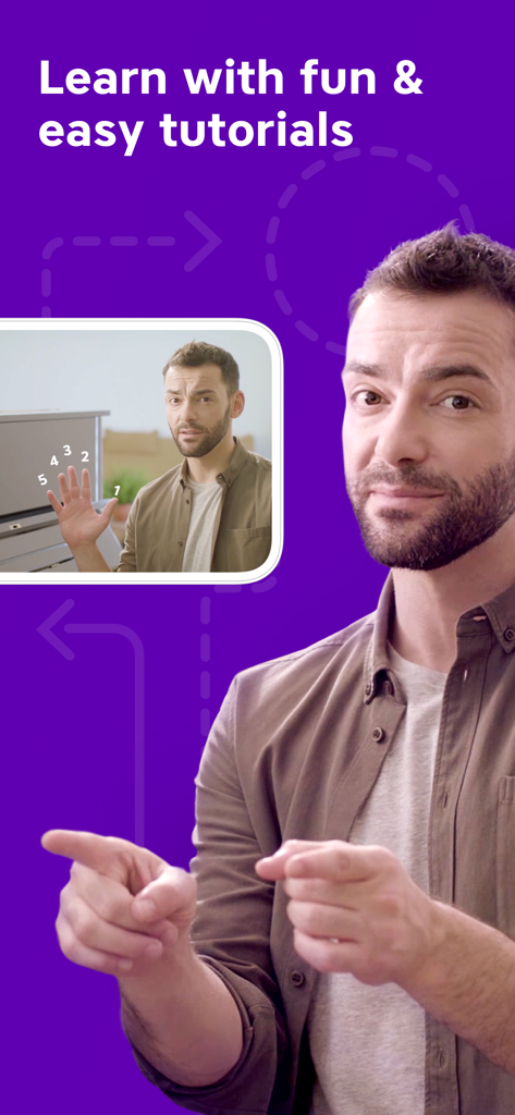 Piano Academy by Yokee Music - A male instructor teaching finger numbering in a video tutorial for piano students