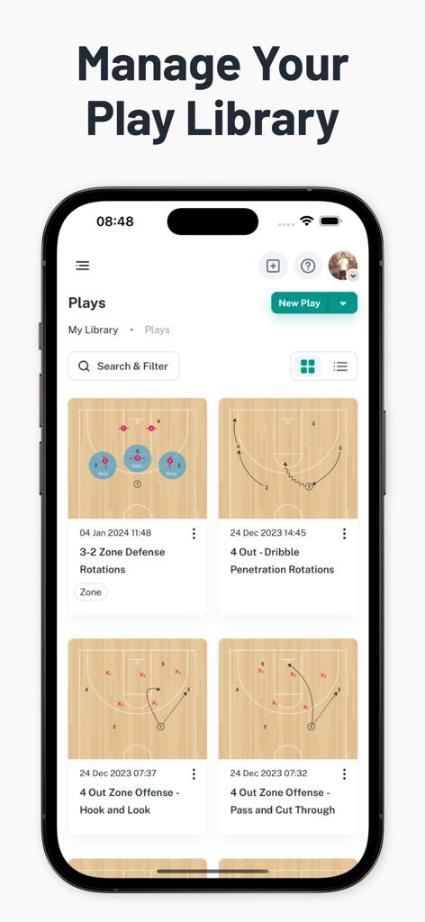 Schermata mobile dell'app The Hoops Geek che mostra una libreria di azioni di pallacanestro con diagrammi del campo