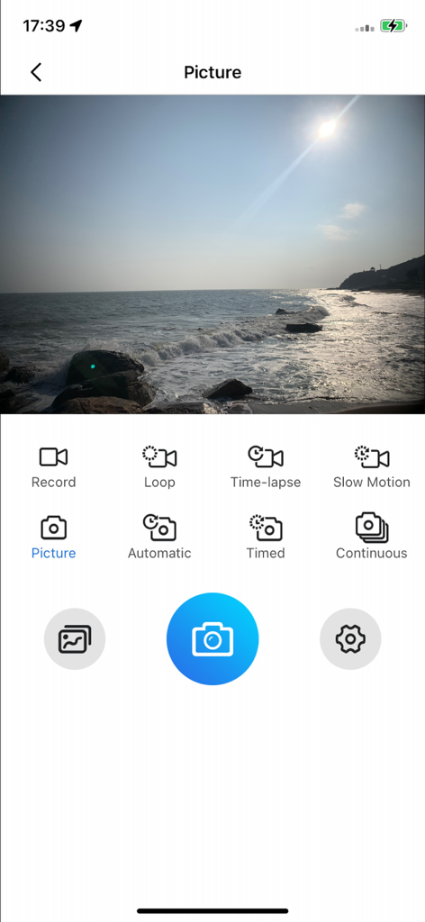 Interface de disparo remoto do aplicativo HDV CAM com modos de disparo e visual de praia