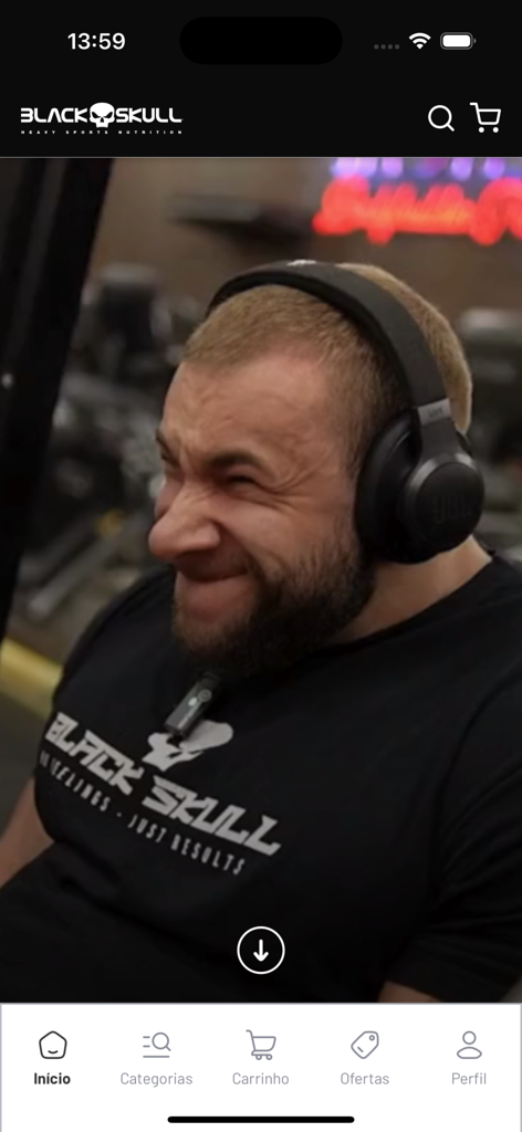 Black Skull USA app home screen showing a man training in the gym