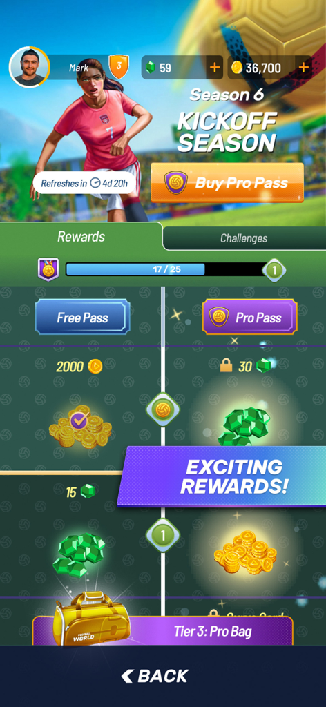 Football World : Online Soccer - Kickoff-Saison-Belohnungsbildschirm, der die Optionen Free Pass und Pro Pass im Football World Online Soccer-Spiel anzeigt