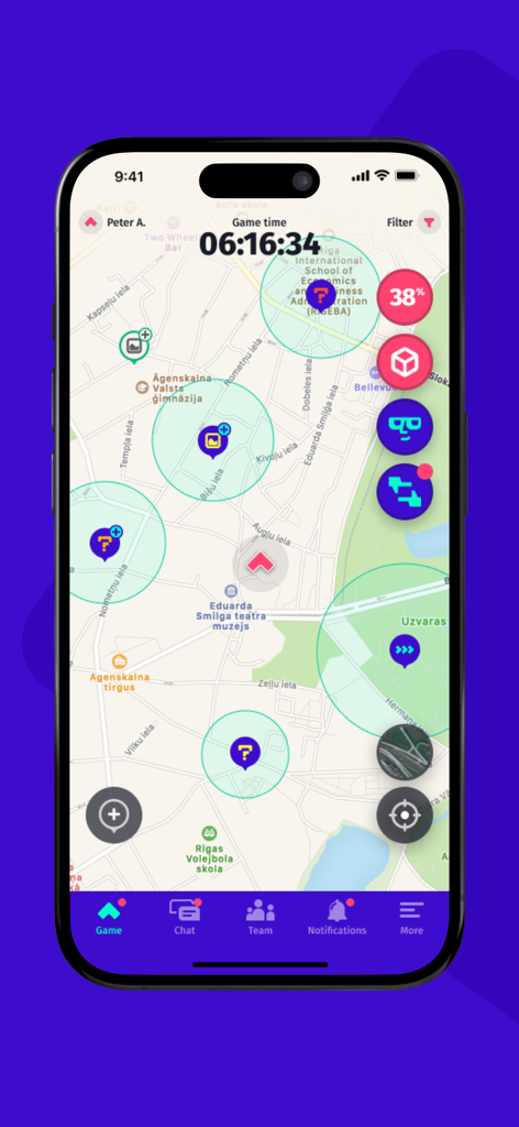 Roadgames: travel games - Una captura de pantalla de la aplicación Roadgames que muestra un mapa digital con marcadores de búsqueda del tesoro y un temporizador de juego