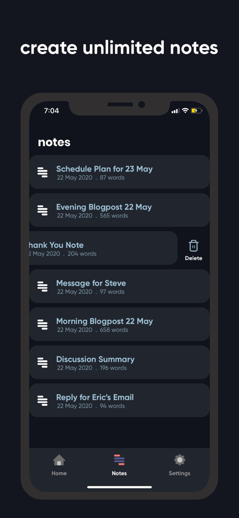 Uma lista de notas transcritas no aplicativo Transcribe alpha mostrando títulos datas e contagens de palavras em uma interface de modo escuro