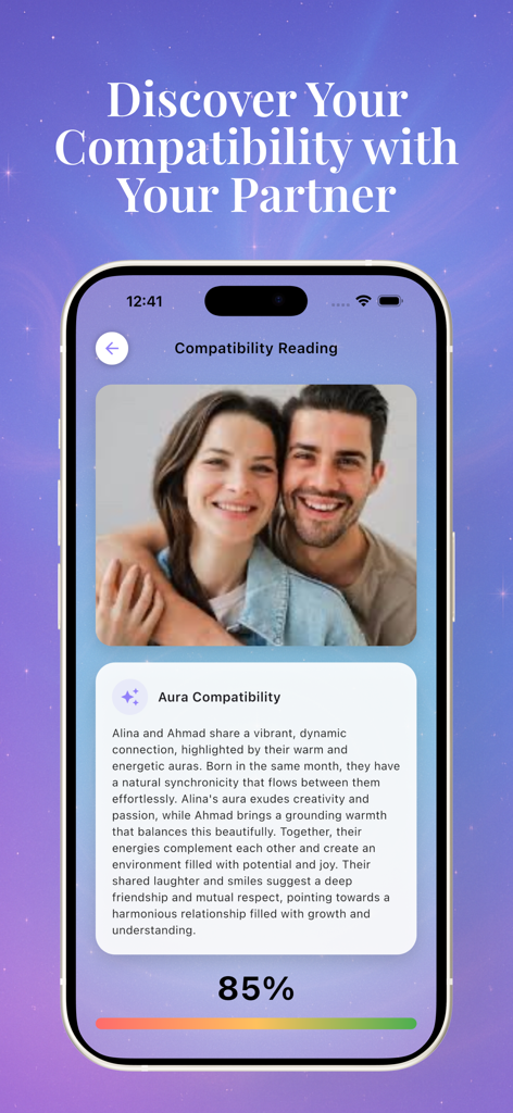 Una captura de pantalla de la aplicación Auramour que muestra una lectura y análisis de compatibilidad de aura del 85 por ciento para una pareja