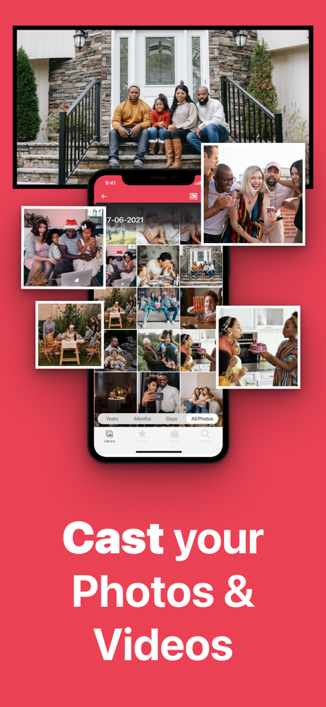 Ein iPhone spiegelt eine Galerie von Familienfotos auf den Bildschirm eines großen Samsung Smart TV.