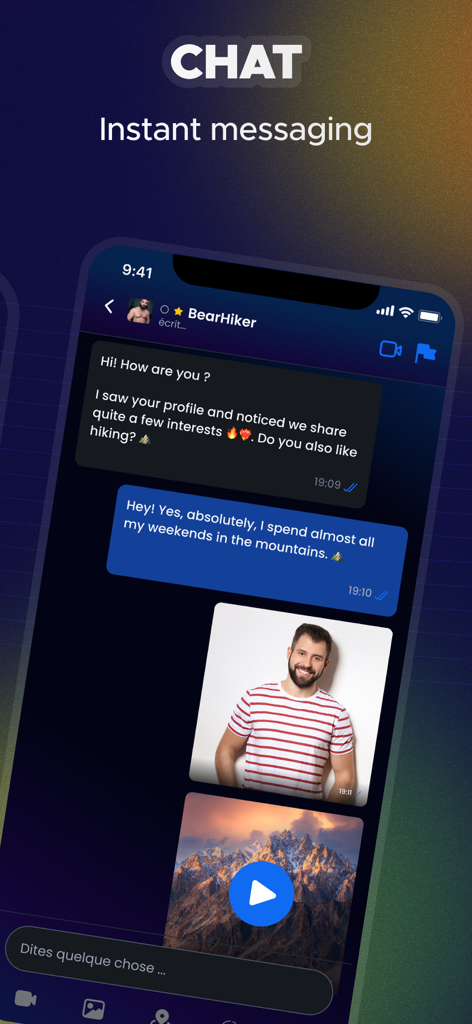 Instant messaging chat screen on the BEARWWW gay dating app featuring text and photo exchange.