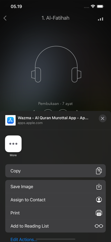 Wazma - Al Quran Murottal - Wazma app playback screen for Surah Al-Fatihah with the iOS share menu open over the audio interface.