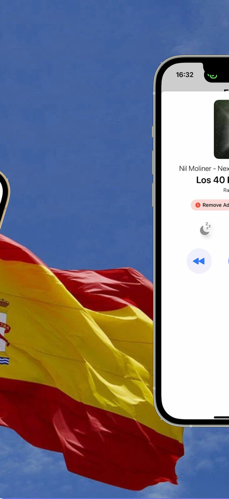 Radios Españolas en directo - iPhone mostrando la interfaz de la app Radios Espanolas en directo frente a una bandera española ondeante