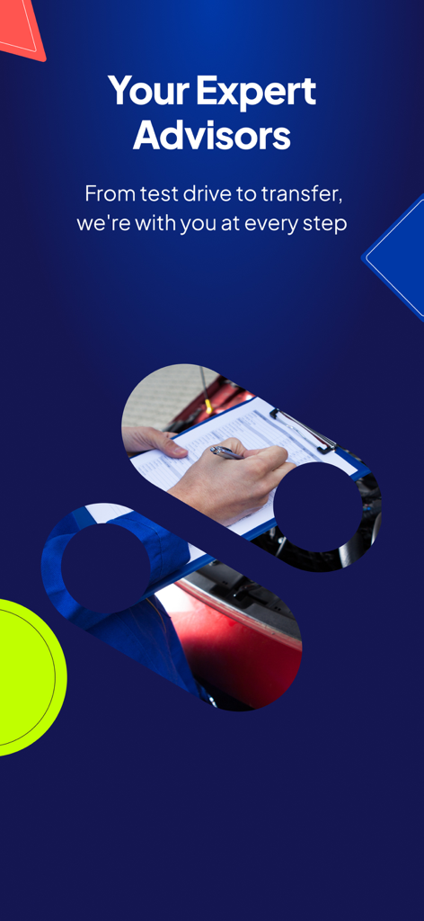 CarSwitch expert advisors assisting with car inspection and transfer