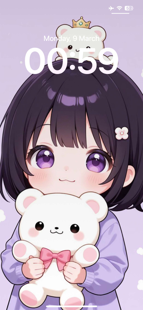 Shimeji Pets on Screen Kawaii - Una linda chica anime con pelo morado sosteniendo un osito de peluche blanco sobre un fondo de pantalla de bloqueo morado.