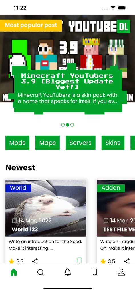 MCPEDL app home screen showing minecraft skins and world mods