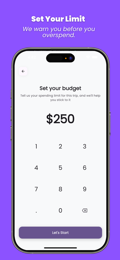 Cart - AI Smart Budget Tracker - Tela do iPhone mostrando a interface de configuração de orçamento no aplicativo Cart AI, onde um usuário pode inserir um limite de gastos usando um teclado numérico.