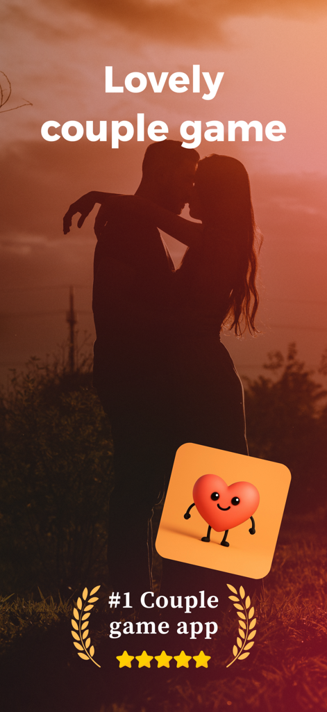 Lovely - Couple Games - Pantalla de inicio de la aplicación Lovely para parejas, que muestra la silueta de una pareja al atardecer con un personaje de corazón y una calificación de cinco estrellas.