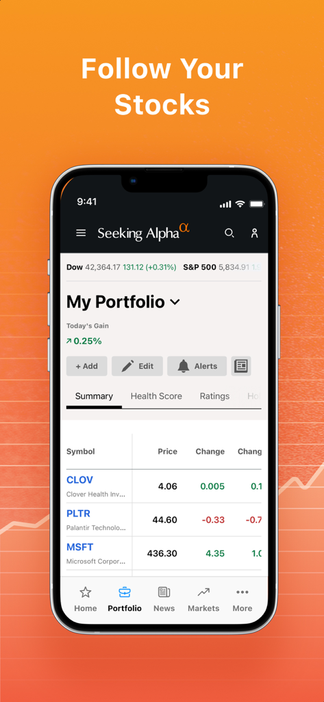 Seeking Alpha: News & Analysis - 실시간 주가 업데이트가 있는 Seeking Alpha 앱 포트폴리오 추적기를 보여주는 스마트폰 화면