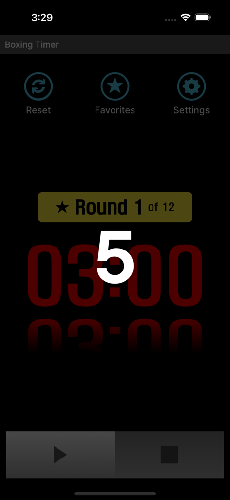 Interface do aplicativo Boxing Timer mostrando o round um de doze com um cronômetro vermelho e botões de controle.
