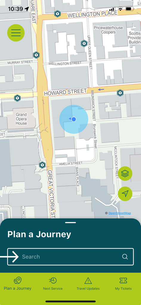 Interfaz de la aplicación Translink Planner con un mapa interactivo y una barra de búsqueda para la planificación de viajes