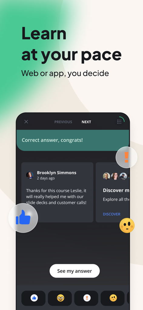 360Learning - Interface de l'application mobile 360Learning montrant un module de formation d'entreprise avec des commentaires de pairs et des réactions interactives