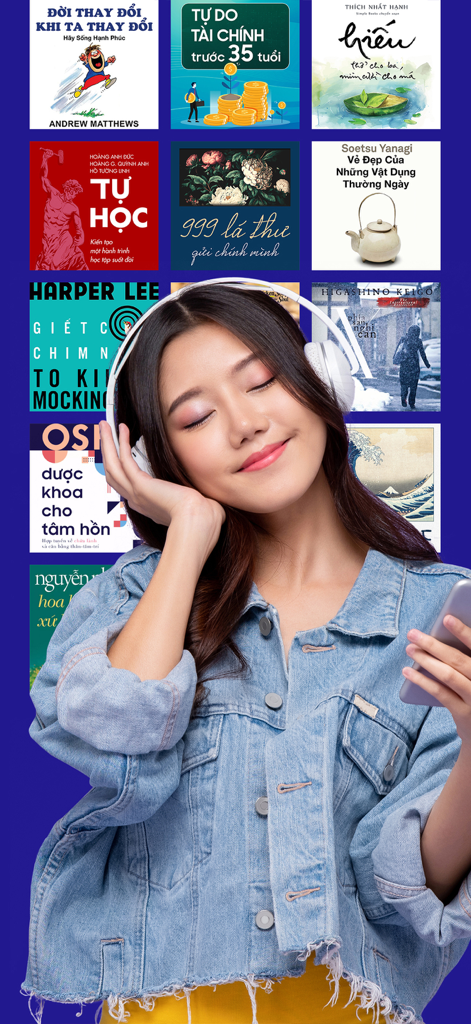 Eine Frau mit Kopfhörern hört vietnamesische Hörbücher und Podcasts auf der Voiz FM App.