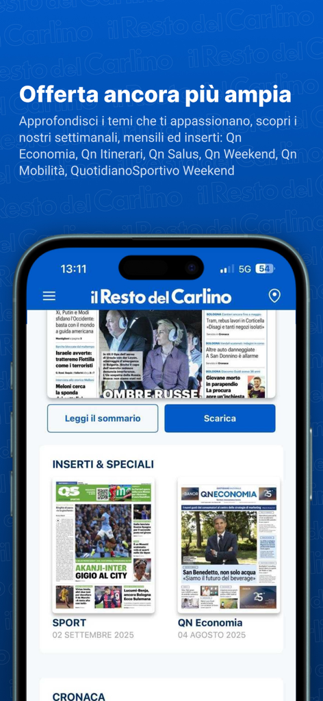 Um smartphone exibindo a interface do aplicativo de notícias il Resto del Carlino com inserts especiais para esportes e economia