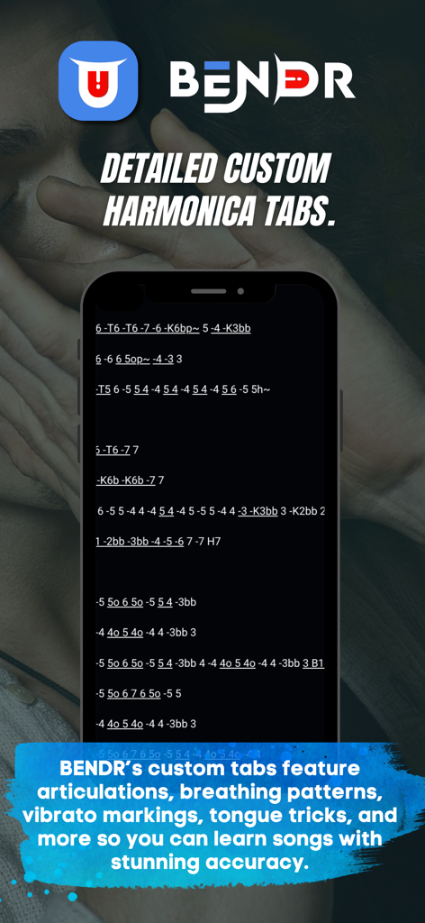 Brynland - Ein Smartphone-Bildschirm, der detaillierte benutzerdefinierte Mundharmonika-Tabs mit technischen Markierungen für Atmung und Vibrato zeigt.