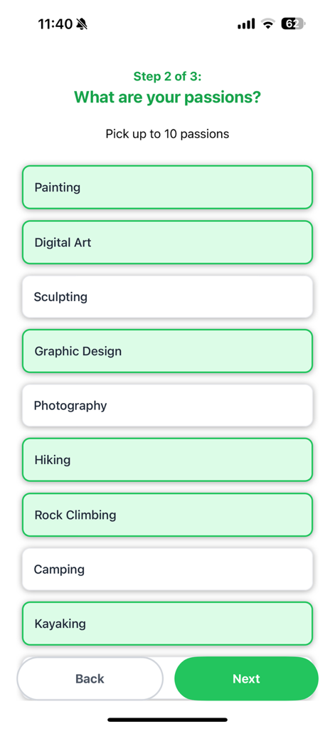 Tribe - Meet Cool People - Pantalla de selección de pasiones en la aplicación Tribe que muestra opciones como Pintura, Arte Digital y Senderismo para ayudar a los usuarios a construir conexiones sociales significativas.
