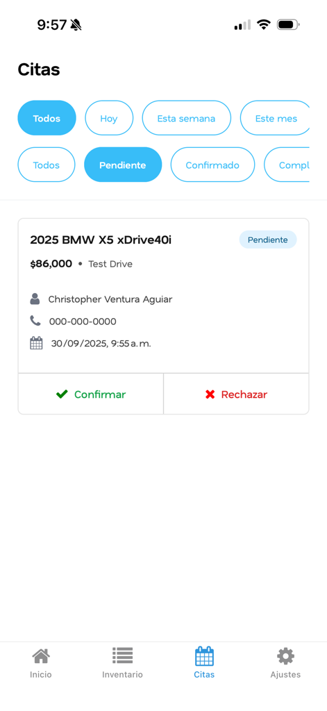 Autory - 2025年BMW X5の保留中の試乗予約が表示され、確認または拒否のオプションがあるAutoryアプリのモバイルインターフェース。