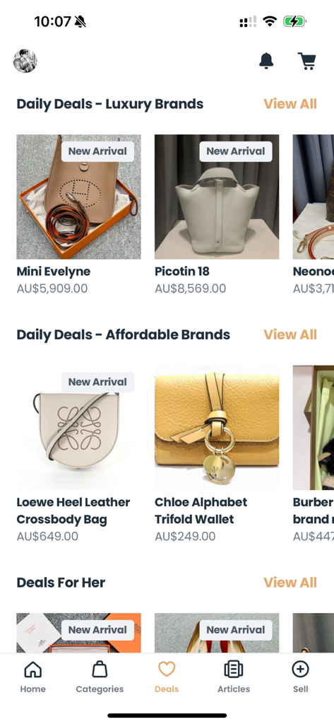 Reluxious - Reluxious 모바일 앱 화면으로 핸드백과 지갑을 포함한 럭셔리 및 저렴한 패션 브랜드의 일일 거래를 표시합니다.