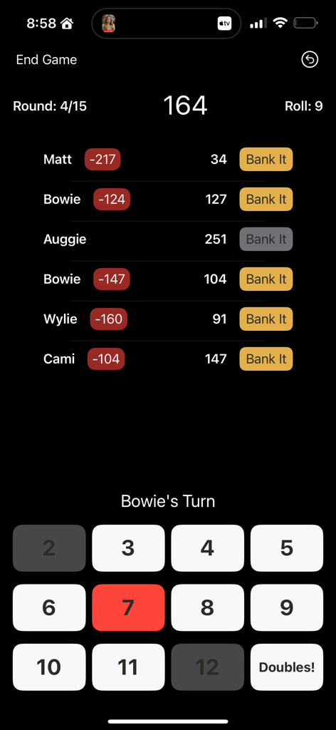 Bank - Dice Game - Interface of the Bank It dice game app displaying player scores and a number pad for tracking rolls.