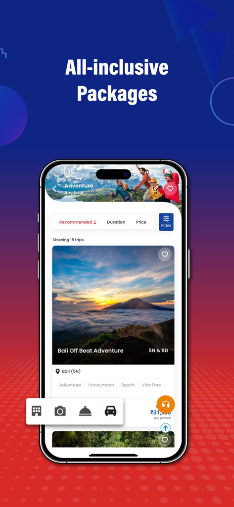 AkbarTravels: Flights & Hotels - Interfaz de la aplicación Akbar Travels que muestra paquetes de vacaciones todo incluido, incluido un tour de aventura en Bali