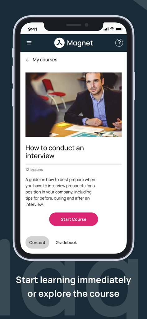 Interfaz móvil de la aplicación Magnet Learn que muestra un curso profesional sobre la realización de entrevistas.