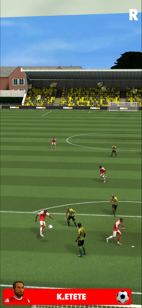 Football Club Management 2026 - Captura de pantalla del motor de partido de Football Club Management 2026 que muestra a jugadores en el campo.