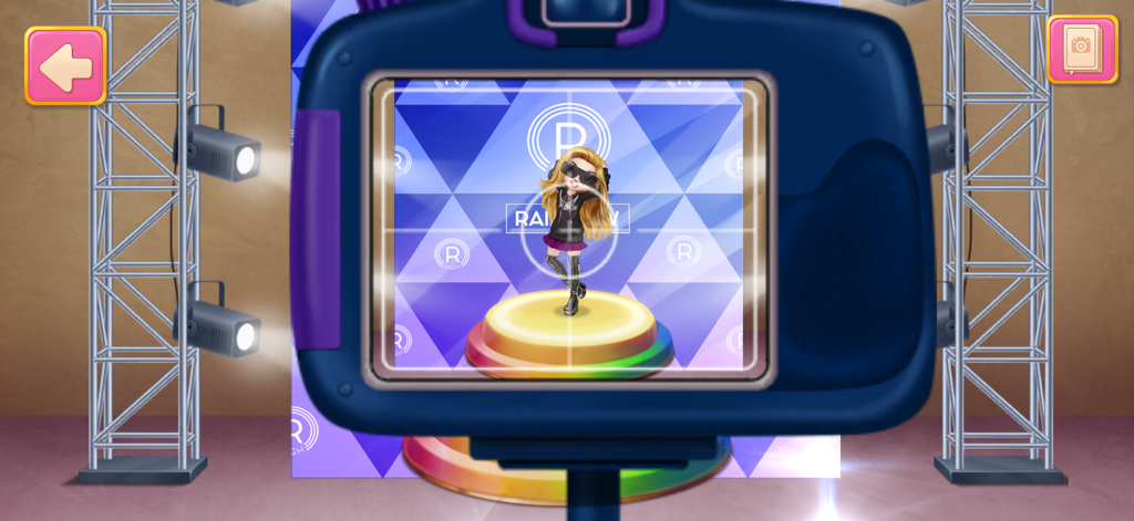 Boneca Rainbow High posando para uma sessão de fotos no palco