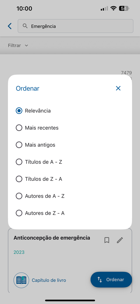 Interfaz de la aplicación médica InforMED que muestra opciones de clasificación para resultados de búsqueda como relevancia, fecha y orden alfabético.