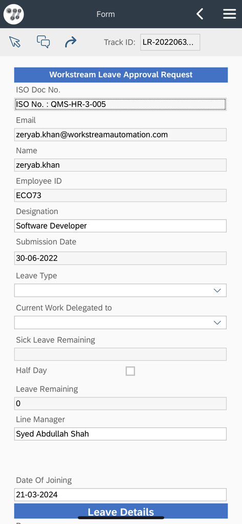Cloudstream - Cloudstream-App-Screenshot, der ein digitales Antragsformular für die Urlaubsfreigabe mit Feldern für Mitarbeiterinformationen anzeigt