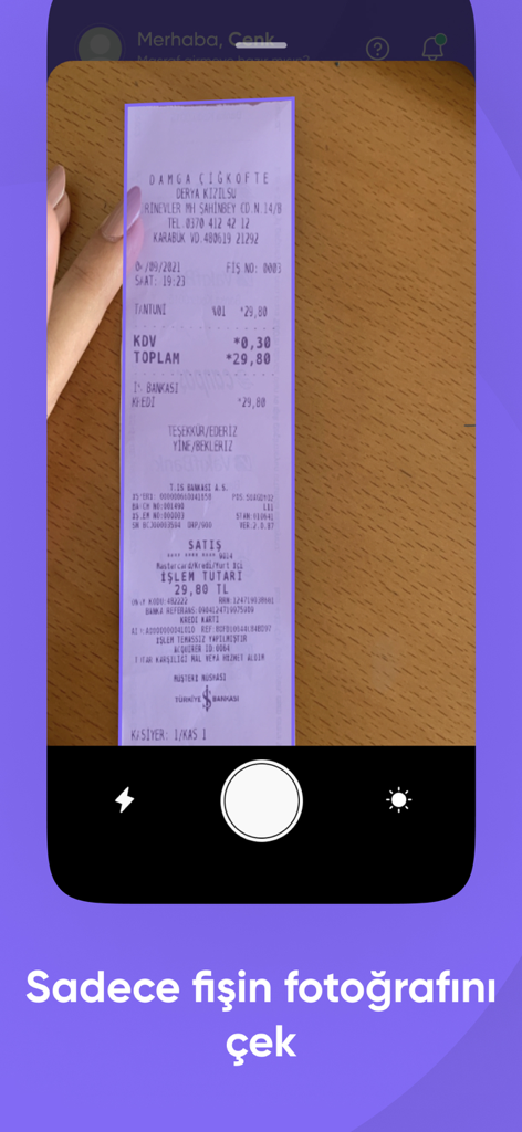 Masraff - Masraff app interface scanning a paper receipt for automatic expense entry