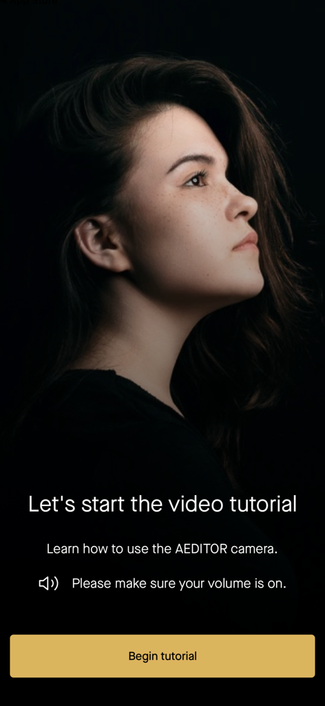 AEDIT: AI Plastic Surgeon - Écran d'introduction du tutoriel vidéo de la caméra AEDITOR, montrant une femme de profil et un bouton pour démarrer le tutoriel