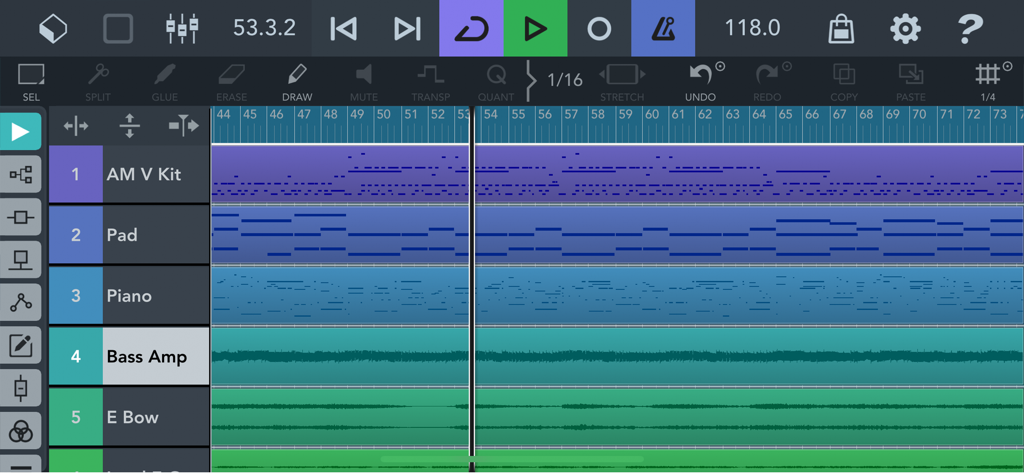 Interfaccia di Cubasis LE 3 che mostra molteplici tracce audio e MIDI per la produzione musicale mobile.