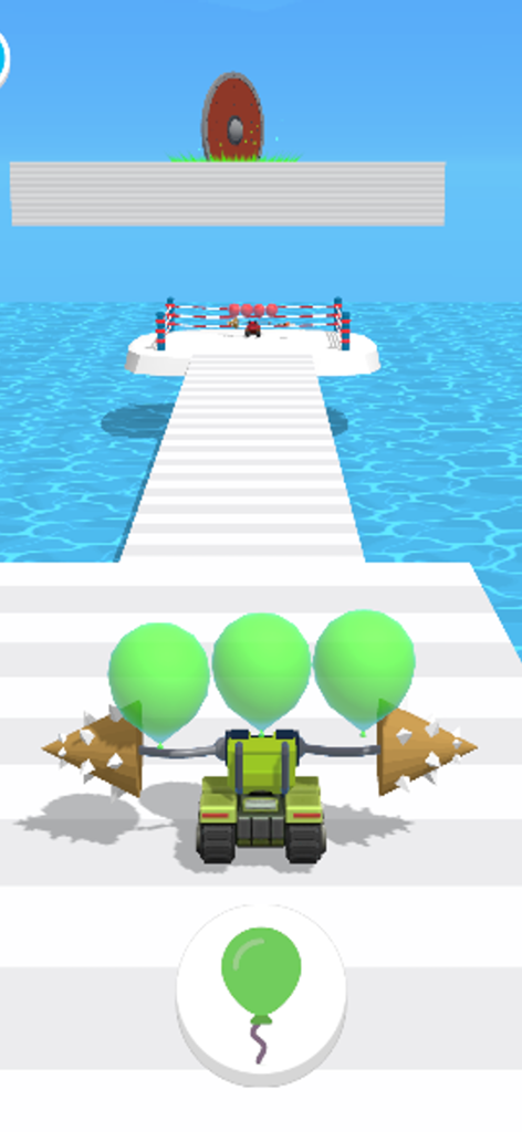 Balloon Clash!! - A green tank equipped with spiked weapons and green balloons in the game Balloon Clash
