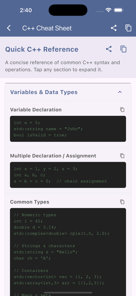 C++ Flashcards and Dictionary - C++ Cheat Sheet-Bildschirm in der App, der Code-Snippets für Variablendeklarationen und gängige Datentypen anzeigt.