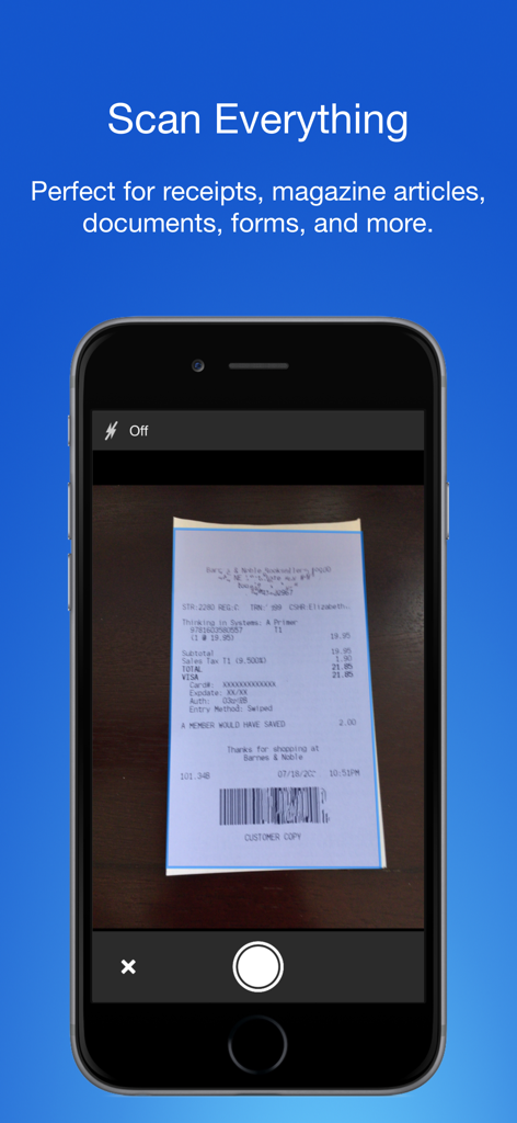 店舗のレシートをキャプチャしているiPhone上のスマートPDFドキュメントスキャナーアプリ