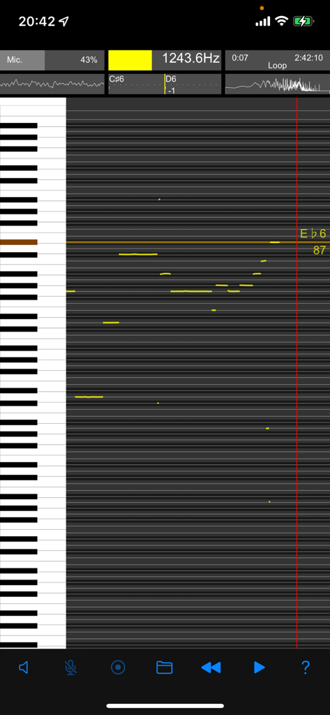Vocal Analyzer Z - Real-time pitch roll graph displaying frequency and musical notes in Vocal Analyzer Z