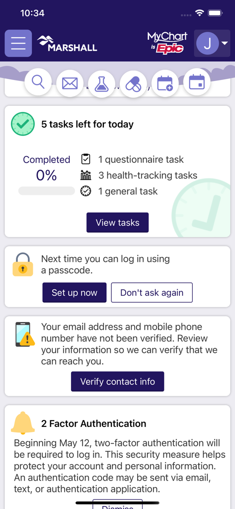 Panel de control de la aplicación Marshall MyChart que muestra las tareas de salud diarias y las notificaciones de seguridad de la cuenta