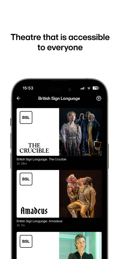 National Theatre at Home - Una pantalla de aplicación móvil que muestra obras con Lengua de Señas Británica como The Crucible y Amadeus.