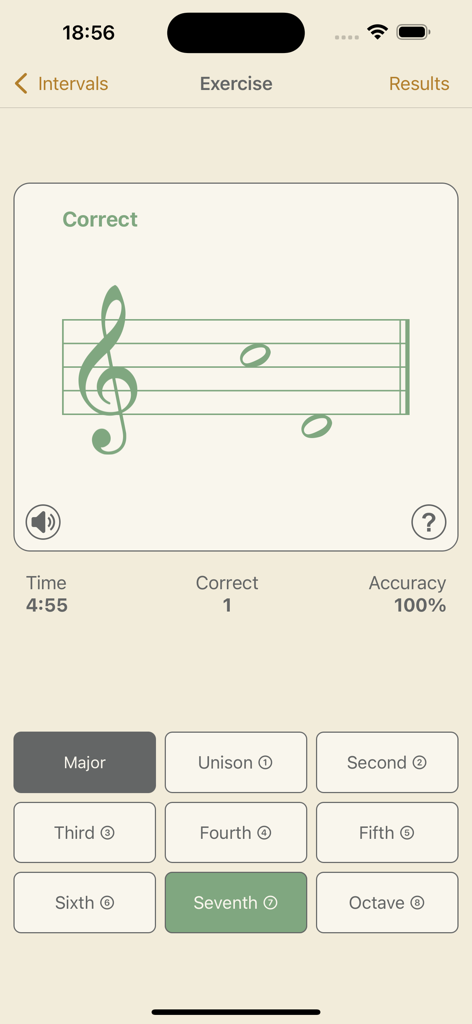 Music Buddy Lite – Learn notes - Captura de pantalla de la aplicación Music Buddy Lite que muestra un ejercicio de intervalos musicales con un pentagrama y botones de selección