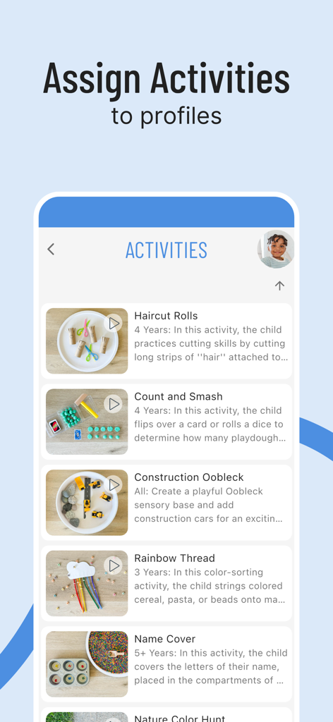 Oberfläche, die eine Liste von Lernaktivitäten für Kinder wie Haareschneiden und Bau-Oobleck zeigt, die einem Kinderprofil zugewiesen sind.